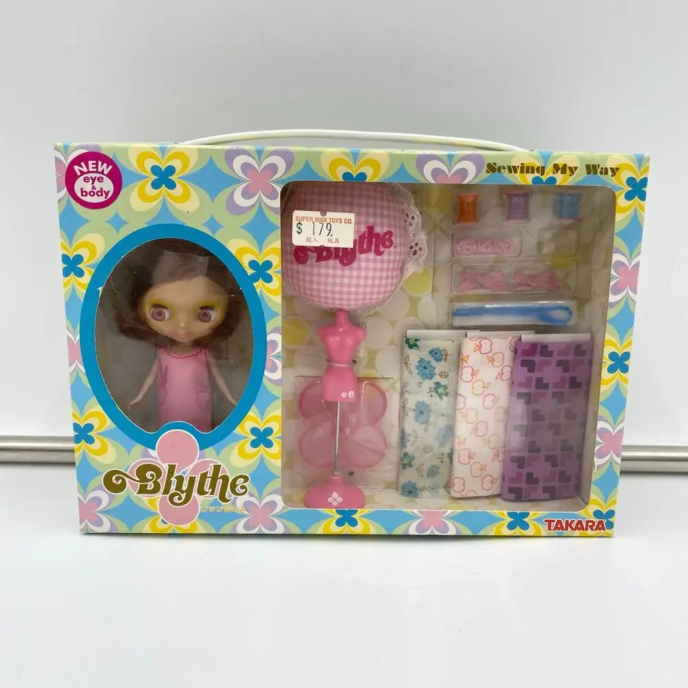 Vintage 2003 Takara Tomy Japan Petite Blythe Doll Sewing My Way Pink Version